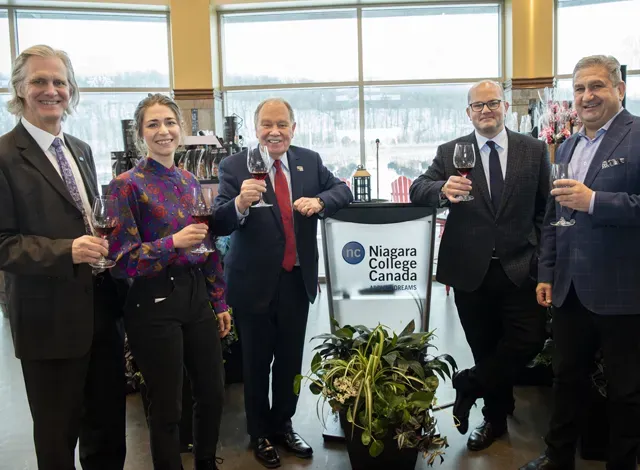budding-partnership NIAGARA-ON-THE-LAKE VINEYARD AND CANOPY GROWTH PARTNERSHIP