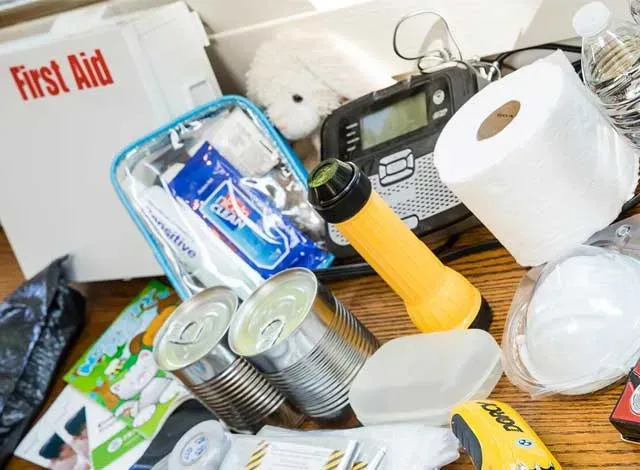 Basic-emergency-kits Basic emergency kits