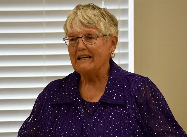 Coun Linda Carr