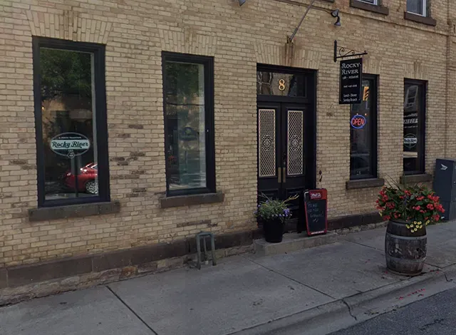 Rocky River Café on Wilson St in Perth Ont is under investigation by SEHU for a salmonella infection.