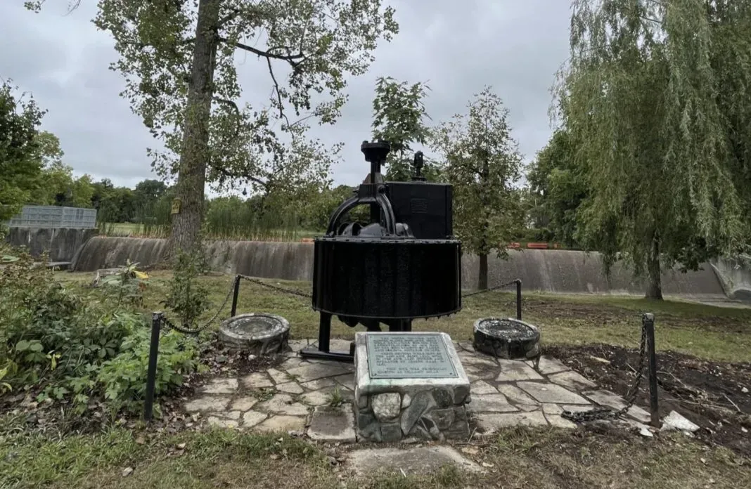 Clayton Taylor Park turbine project