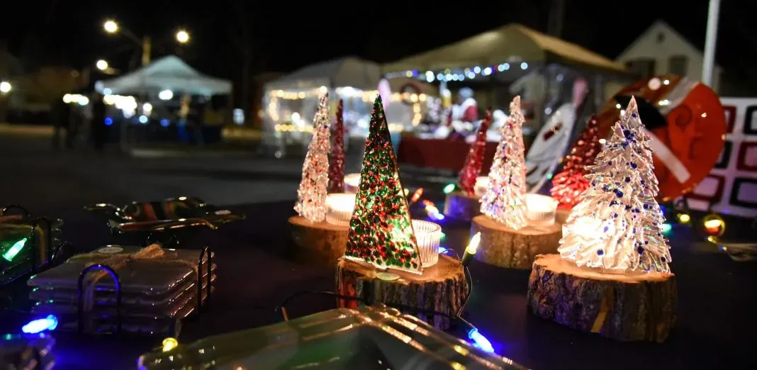 Hometown Happening mentions Downtown Christmas Market in Smiths Falls.