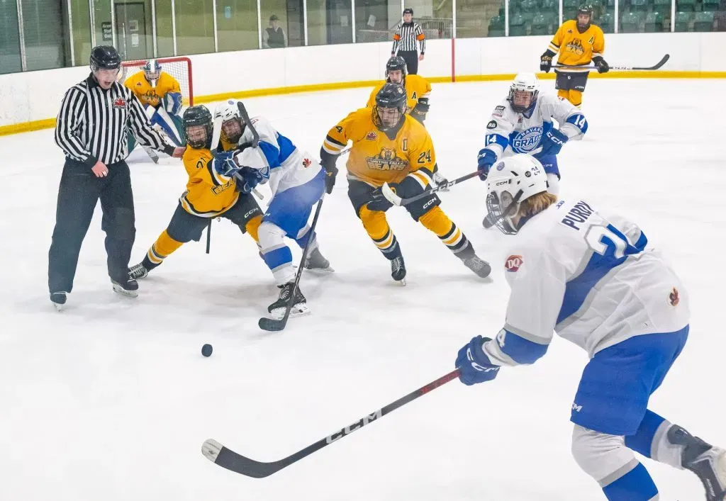 Smiths Falls Bears vs. Navan Grads Dec. 5, 2025