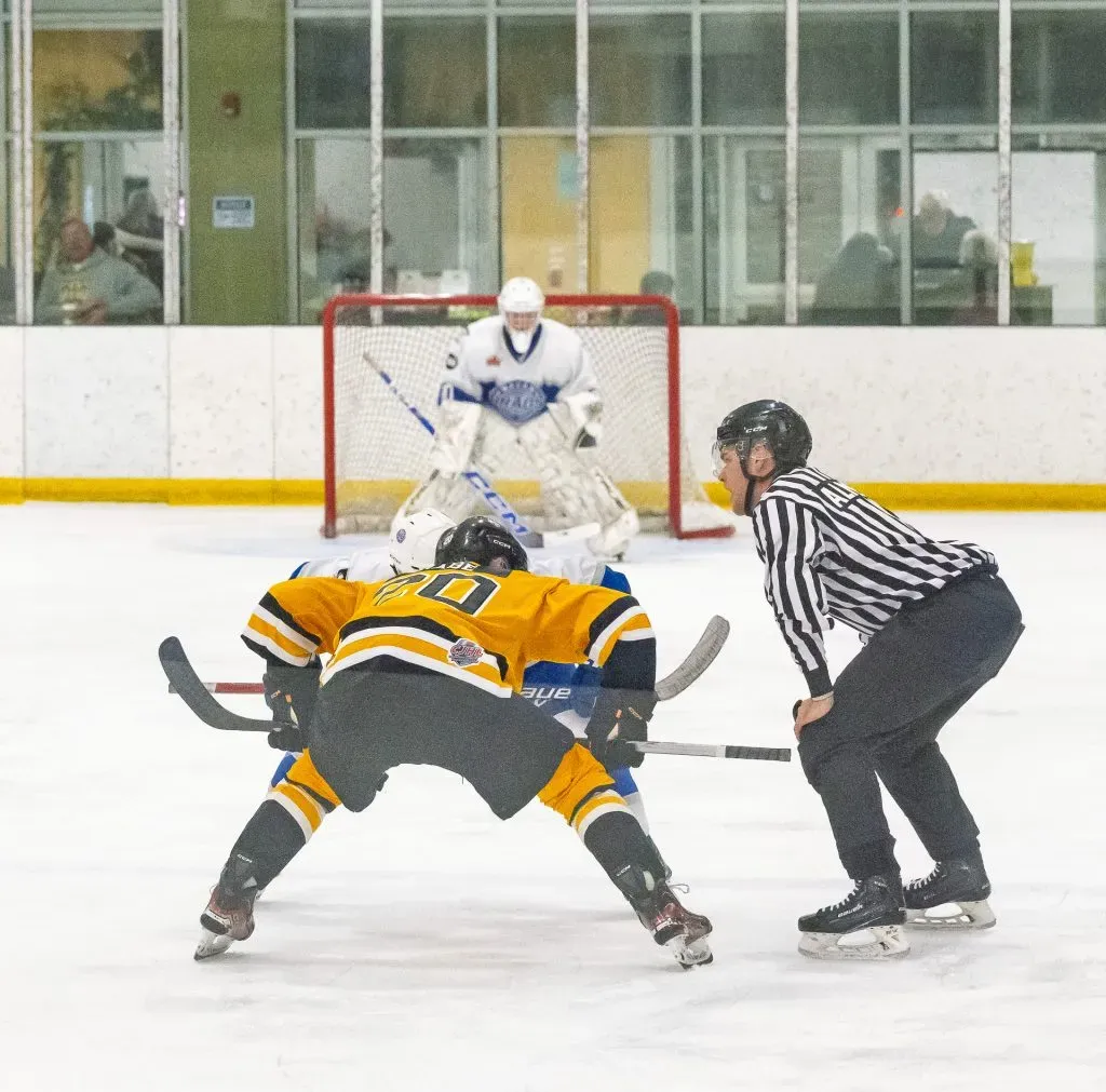 Smiths Falls Bears vs. Navan Grads Dec. 5, 2025